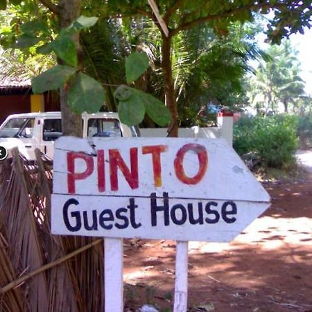 Pinto Guest House Candolim Exteriör bild