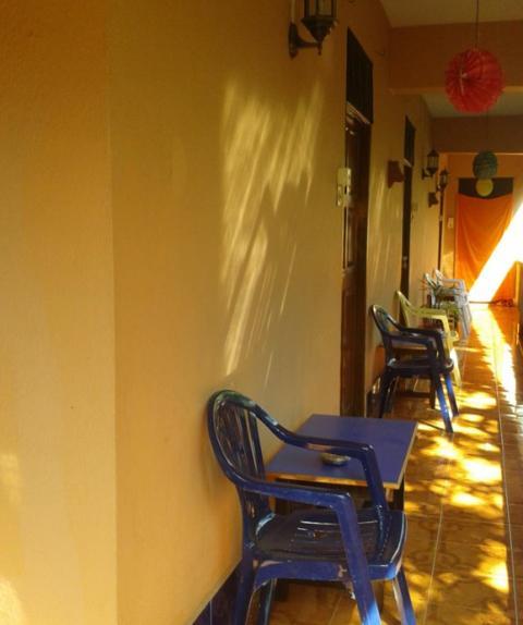 Pinto Guest House Candolim Rum bild