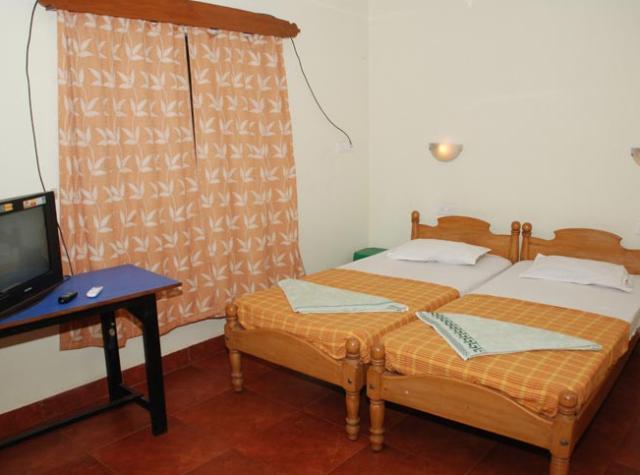 Pinto Guest House Candolim Rum bild