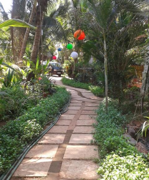 Pinto Guest House Candolim Exteriör bild